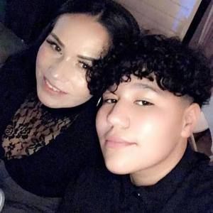 Meet your Posher, Beatriz